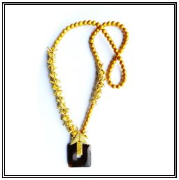 R&eacute;aliser un collier original avec une pierre 