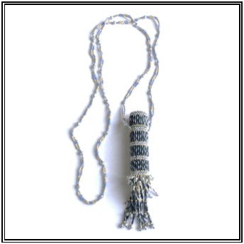 Permet de r&eacute;aliser un pendentif Porte-aiguilles